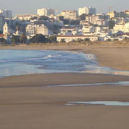 Lagos beach apartment *