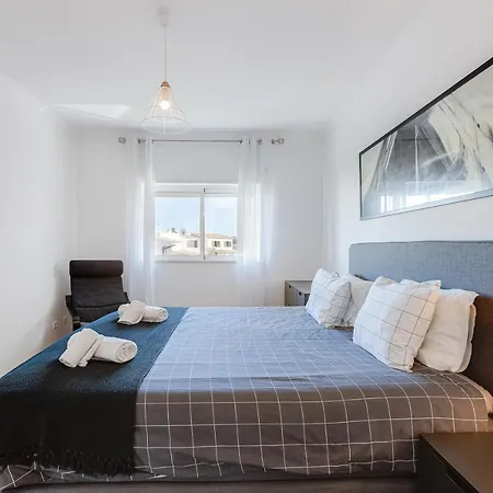 Lagos Beach Apartment * Lagos